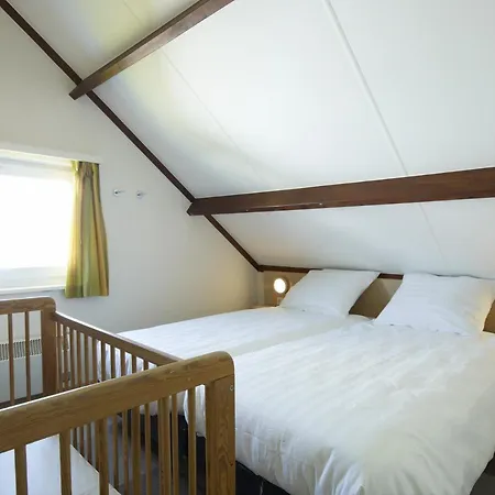 Od597 Select 8p Villa *